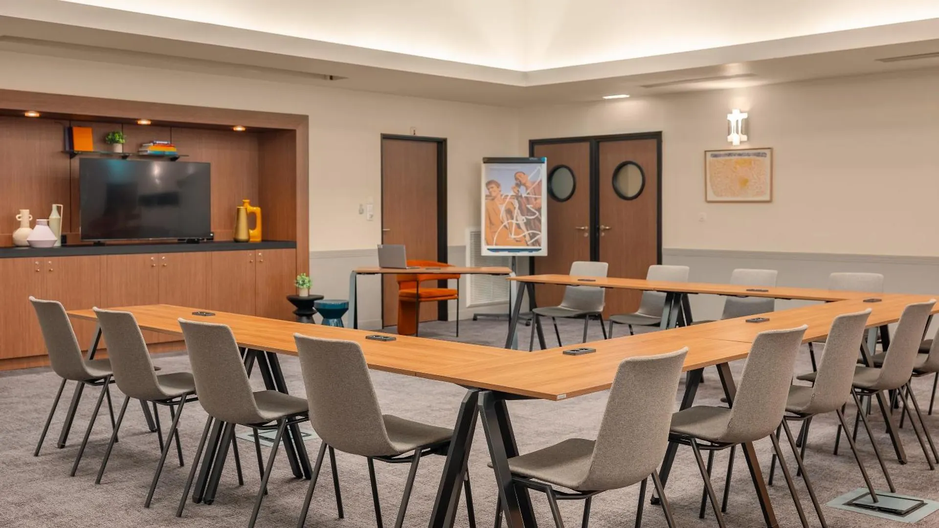 Mercure Gare Montparnasse Tgv Hotel 4*