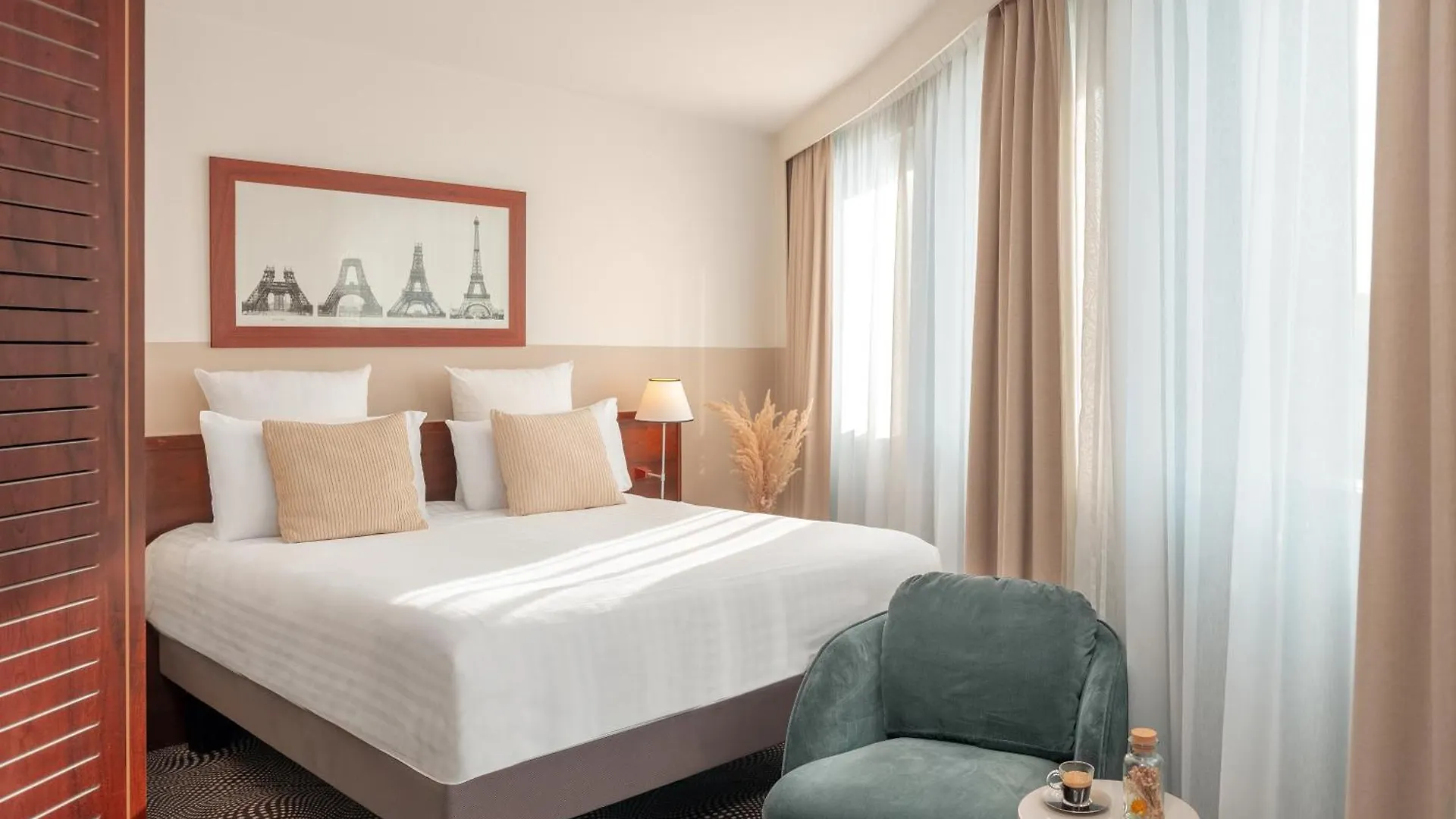 Mercure Gare Montparnasse Tgv Hotel 4*