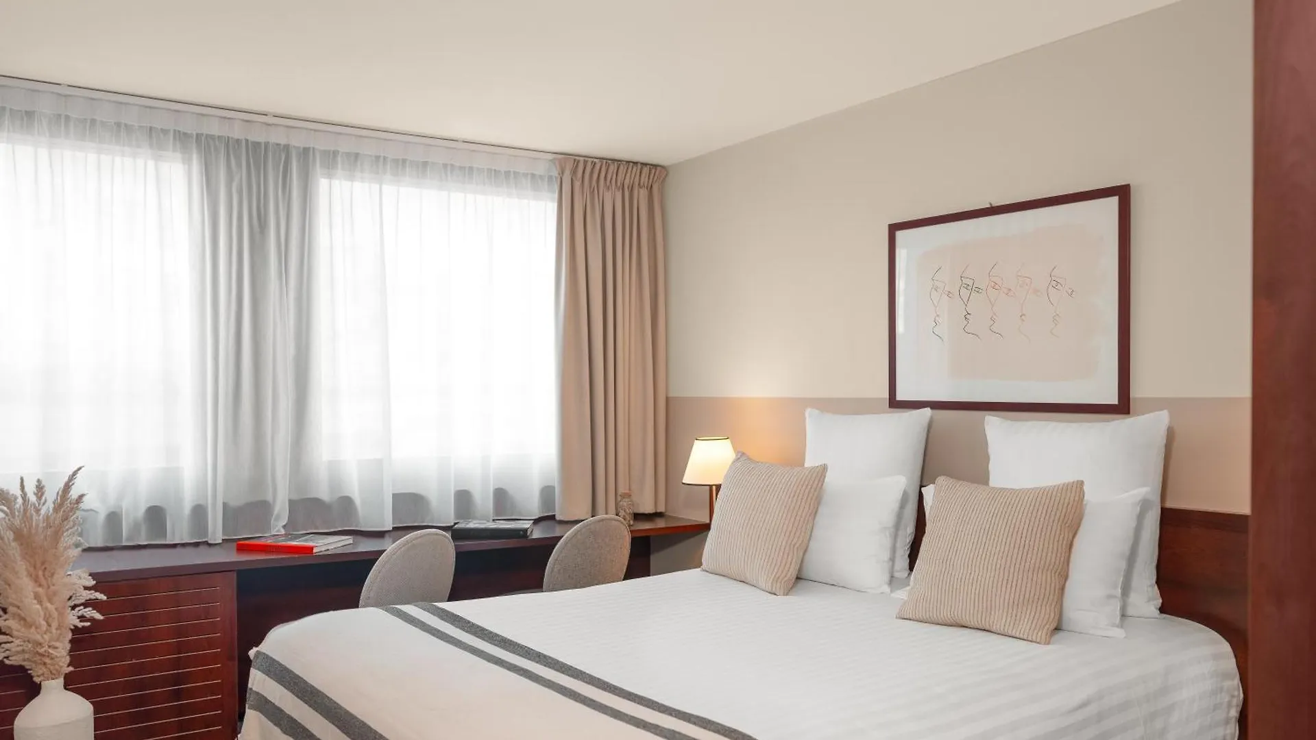 Gare Montparnasse Tgv Hotel