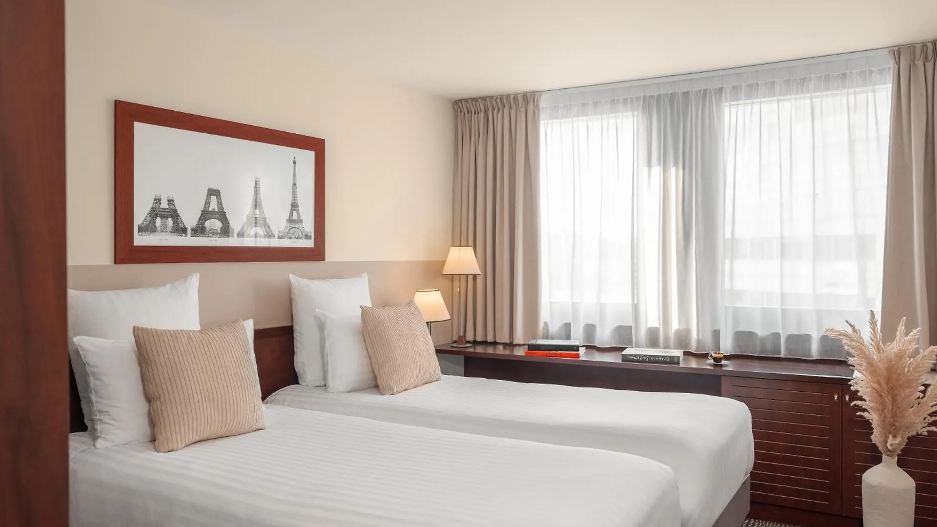 Mercure Gare Montparnasse Tgv Hotel 4*